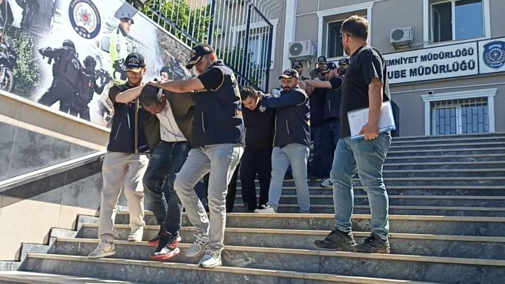 Hong Konglu kadını Amerikalıyım diyerek dolandıran Nijeryalı şüpheli İstanbulda yakalandı