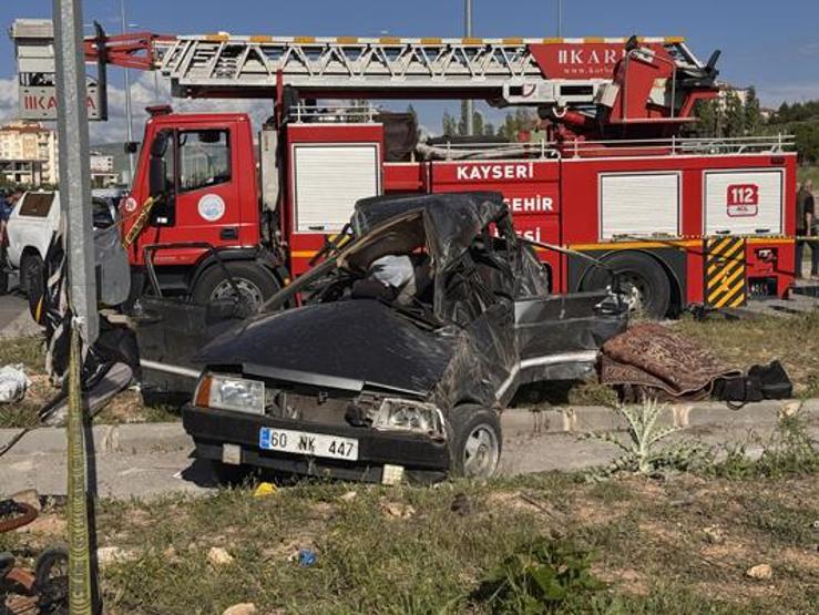 Kayseride feci kaza: 3 ölü, 5 yaralı