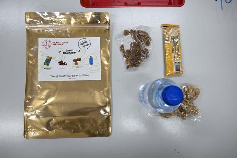 Hazırlıklar tamam LGS beslenme paketleri tek tek sıralara yerleştirildi