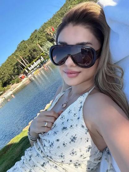 ROMANTİK TATİL: Özcan Deniz ile Samar Dadgar Aşk Tazeledi