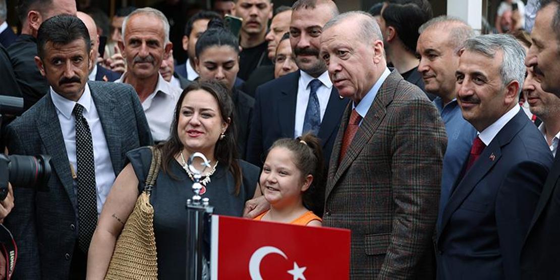 Cumhurbaşkanı Erdoğan Edirne’de vatandaşlarla bir araya geldi