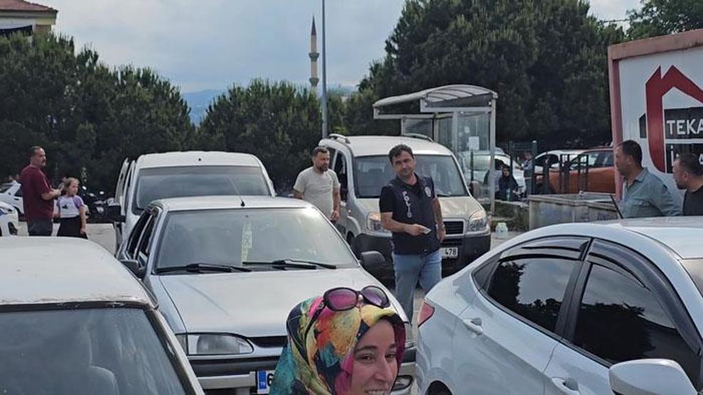 Yanlışlıkla kardeşinin kimliğiyle sınava geldi, amcası 4 dakika kala kendi kimliğini yetiştirdi
