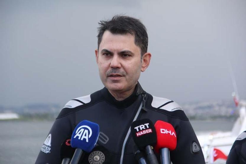 Bakan Murat Kurum İzmit Körfezine daldı... Temizlenen bölgede kontrol