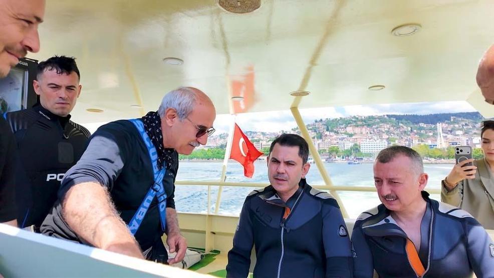 Bakan Murat Kurum İzmit Körfezine daldı... Temizlenen bölgede kontrol