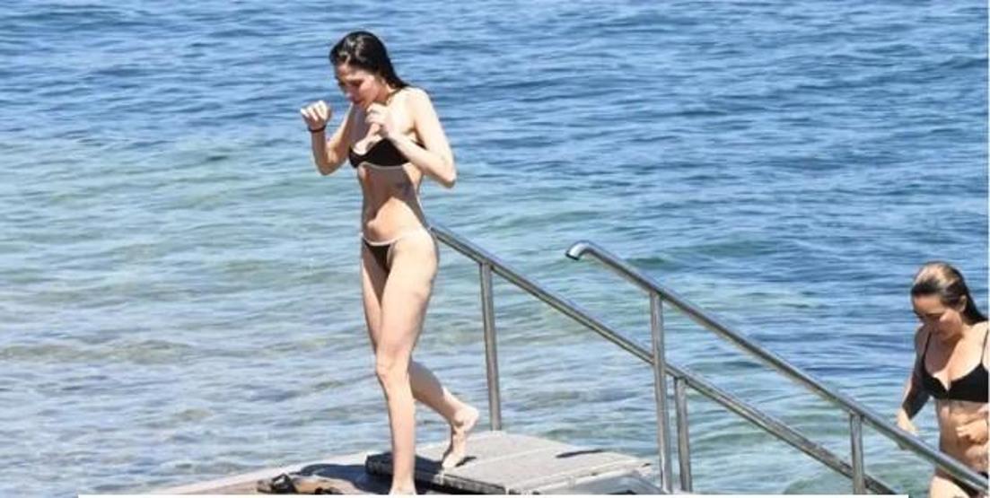 Daha 17’nin Nuray’ı Dilara Aksüyek serin suların tadını çıkardı