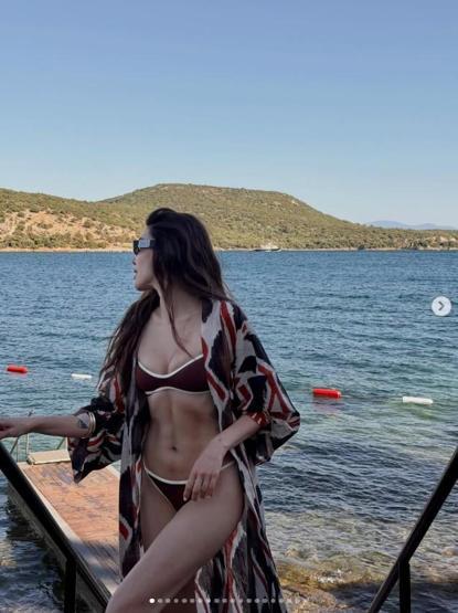 Daha 17’nin Nuray’ı Dilara Aksüyek serin suların tadını çıkardı