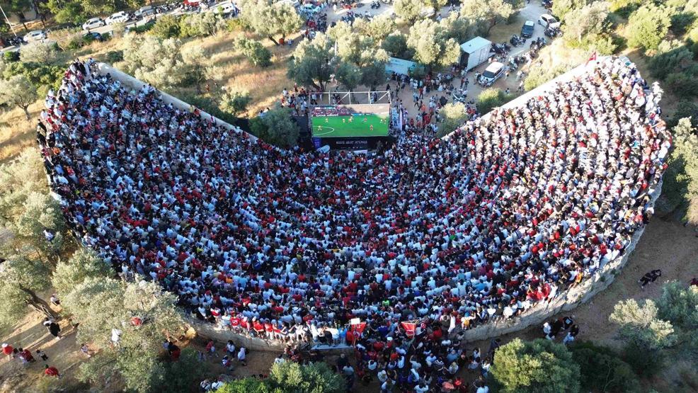 Kaştaki antik tiyatroda Dünya Kupası heyecanı