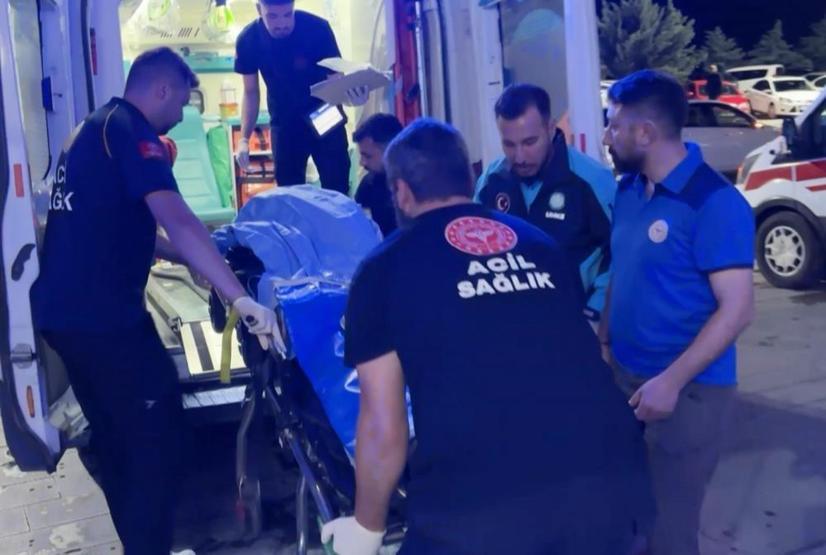 Kızını kaçıran gencin kulağını kesti Polisin müdahalesi facia önledi