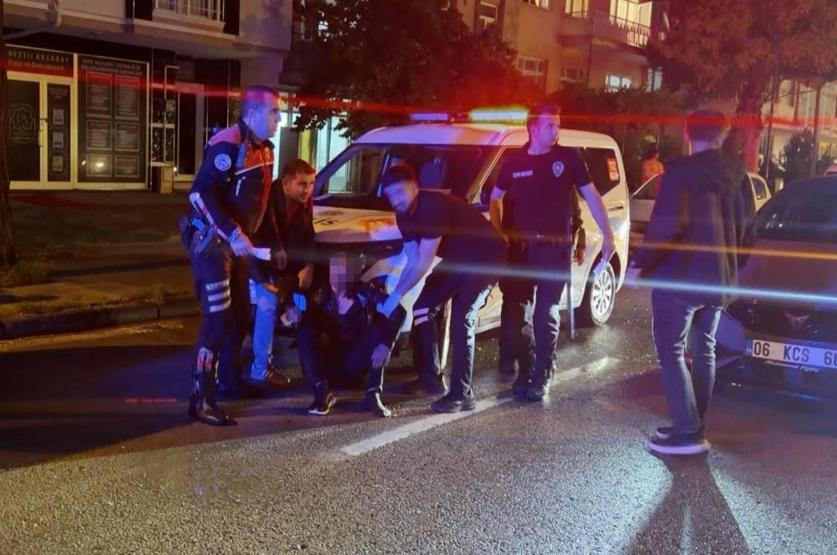 Kızını kaçıran gencin kulağını kesti Polisin müdahalesi facia önledi