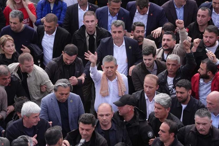 Adım adım yeni partiye: İmamoğlu A takımını kuruyor