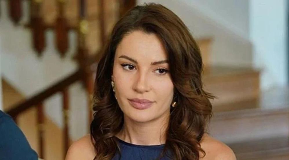 KALP KRİZİNDE 8 RİSK FAKTÖRÜ: 35 Yaşındaki Oyuncu Ece İrtem Hayatını Kaybetti Her 10 Ölümden 4ü Kalp Krizinden... 45 Yaş Altında Kalp Krizi Vakaları Neden Arttı