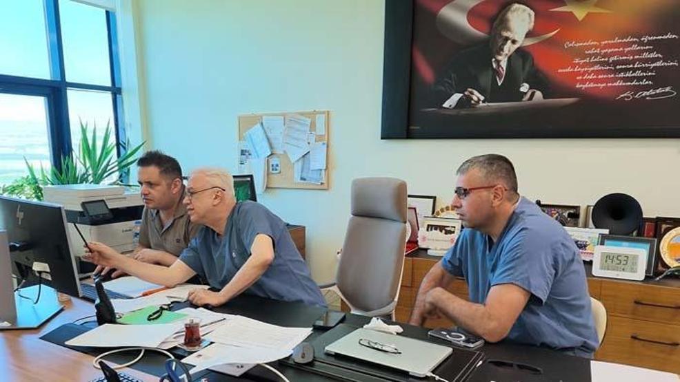 DÜNYADA İLK 8li Çapraz Karaciğer Nakli, Malatyada Yapıldı İşte 22 Saat Süren Ameliyatın Perde Arkasında Yaşananlar