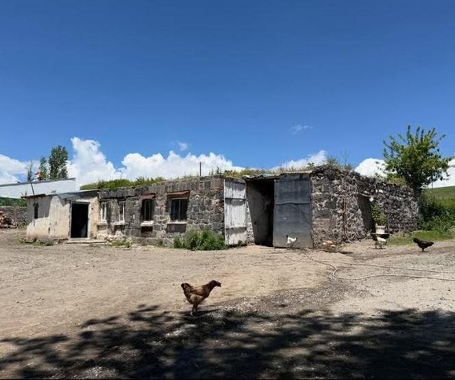 Uzak Şehirin Cihanı Ozan Akbabanın köyüne bakın ‘25 yıl sonra, doğduğum evde…’