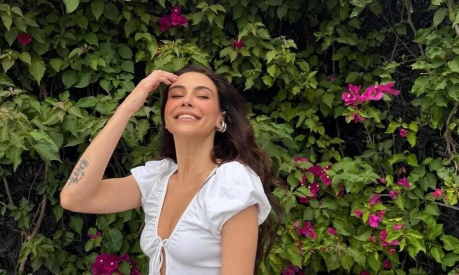 Daha 17nin Nuray’ı Dilara Aksüyek sanal medyayı salladı Çok güzelsiniz çok