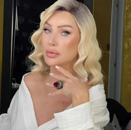 Seda Sayan’dan Eşi Çağlar Ökten’e Net Mesaj: “Ne Oluyorsa Orada Oluyor”