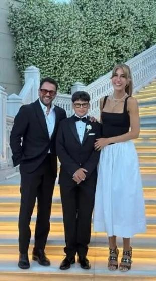 Çağla Şıkel ve Emre Altuğ’un Gurur Günü: Küçük Oğulları Ortaokuldan Mezun Oldu