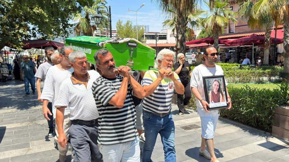 Ece İrteme En Acı Veda Tabutunu Babası Omuzladı