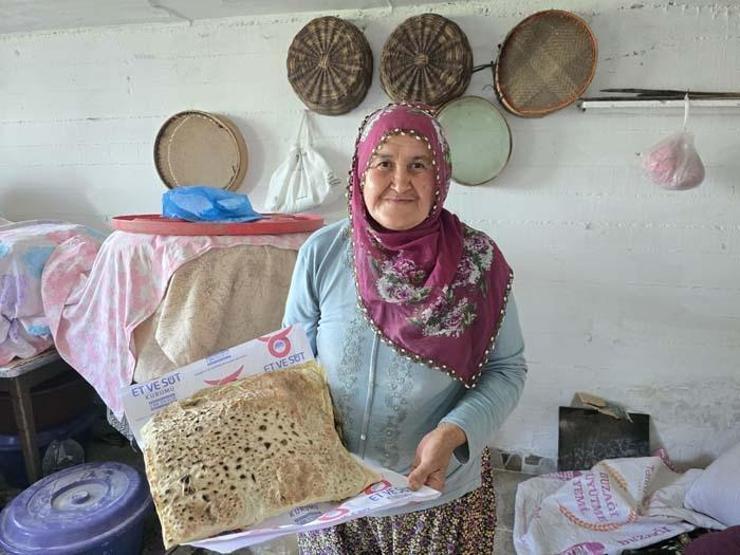 Asırlardır Süregelen Gelenek Yöresel Yufka Ekmek Yapımı Başladı