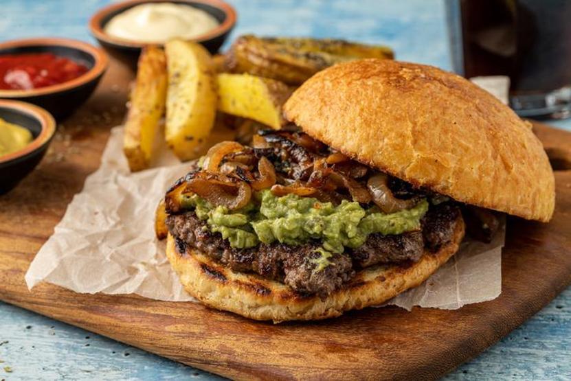 Yediği hamburger kabusu oldu Acilen ameliyata alındı 13 milyon adeti toplatılıyor