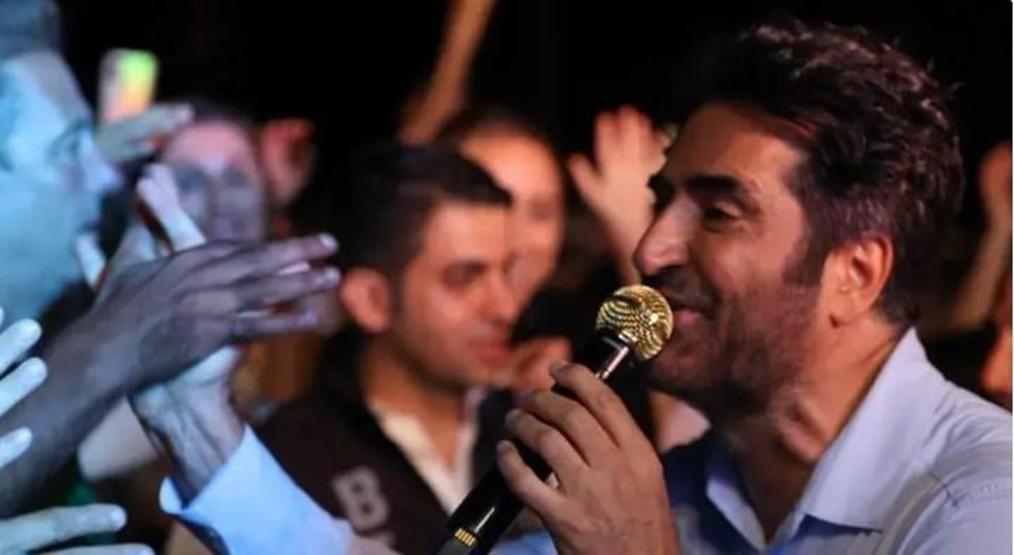 Mahsun Kırmızıgül İskenderun’da 100 bin kişiye konser verdi: “Bu geceyi ömrüm boyunca unutmayacağım”