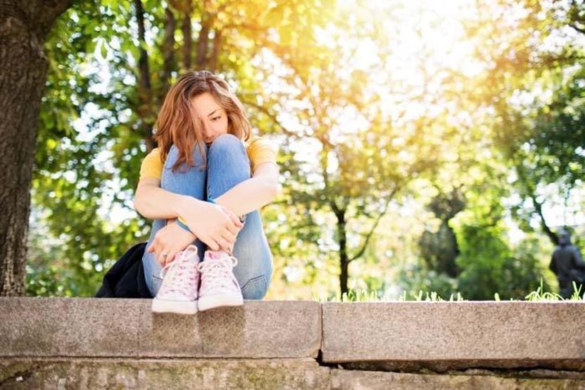 Dışarıda Güneş Var, İçinizde Fırtına mı Uzmanlar Sanıldığından Daha Yaygın Diyor ve Uyarıyor: Yaz Depresyonunun İşaretlerine Dikkat