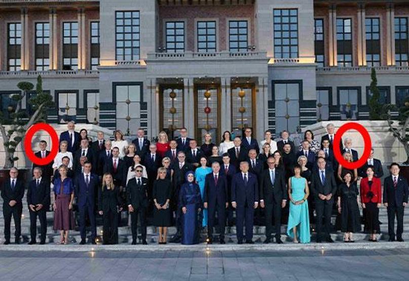 NATO aile fotoğrafında dikkat çeken mesafe: Aynı ülkeden iki lider katıldı, iki ayrı uçta durdular