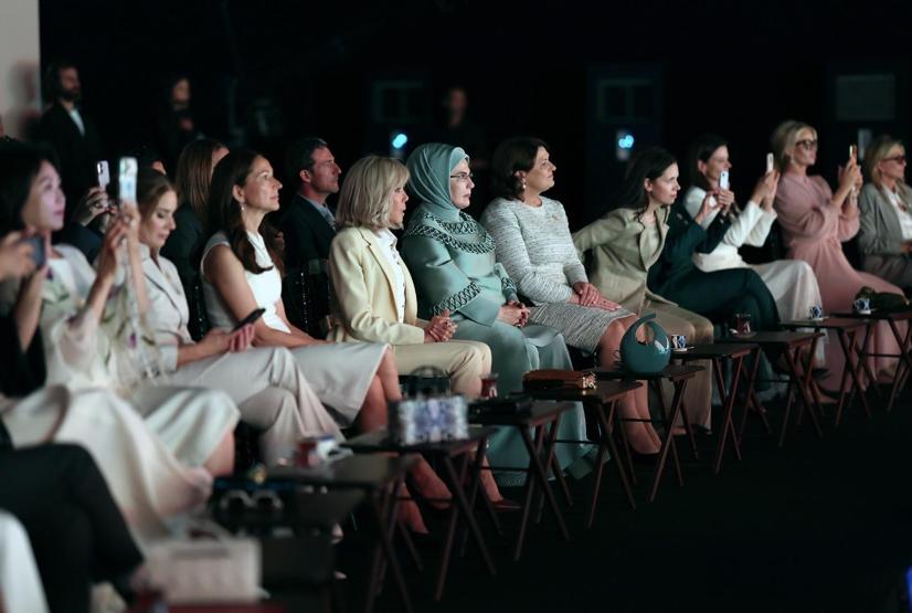 Emine Erdoğan, lider eşleriyle Çankaya Köşkünde bir araya geldi