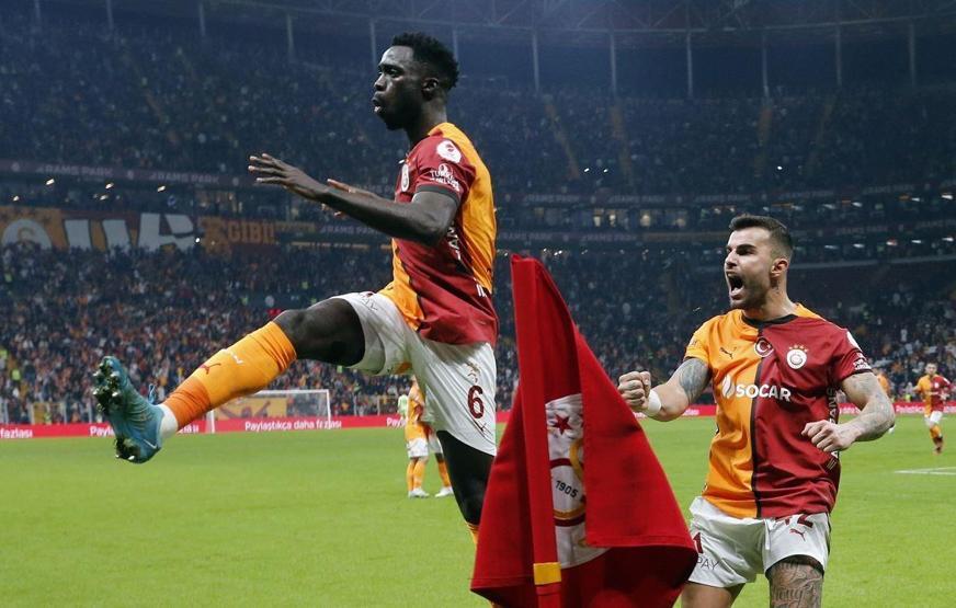 Transfer Haberi | Galatasaray’a Davinson Sanchez teklifi