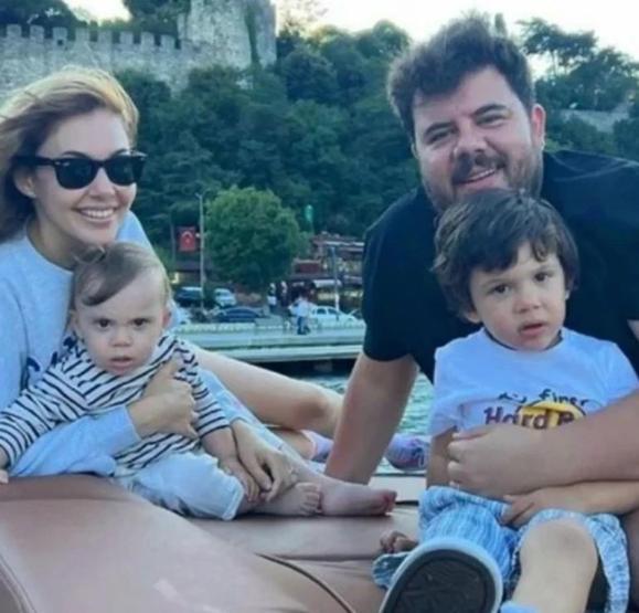 Eser Yenenler ve Berfu Yenenler Çiftini Yıkan Olay Acı Haberi Böyle Duyurdu: Bebeğimizi Kaybettik