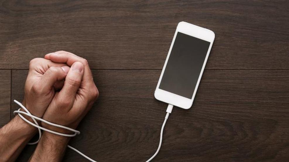 ÖZEL HABER | Aileleri yavaş yavaş tüketiyor: Parental Phubbing mağduru çocuklar... Sebep ve sonuçlarıyla Hayalet ebeveynlik