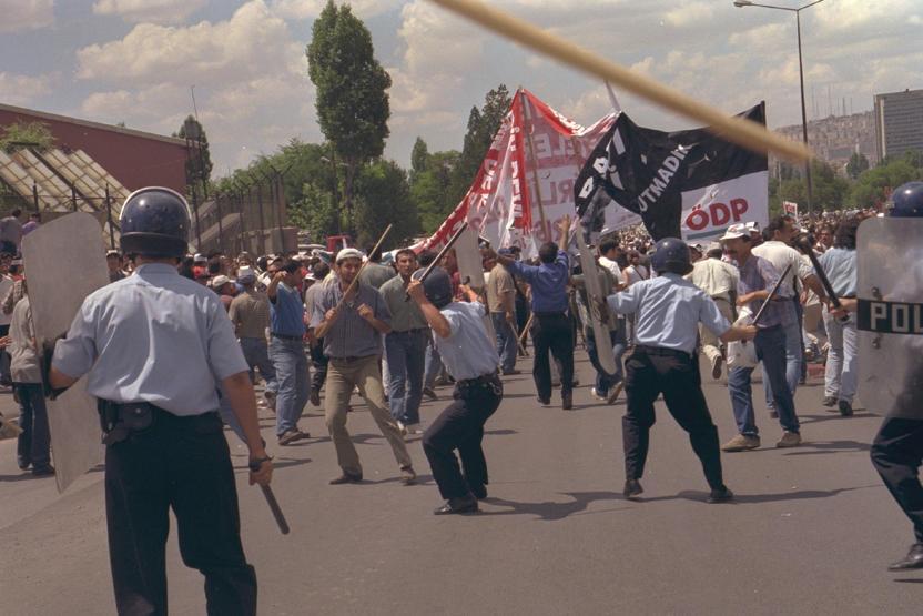 Sivas Katliamı 2 Temmuz 1993