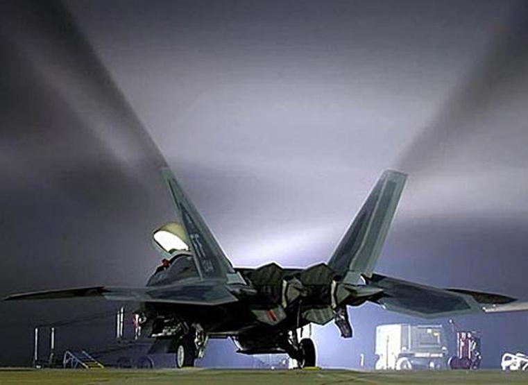 ABD Hava Kuvvetlerinin Yırtıcı Kuşu, F-22 Raptor