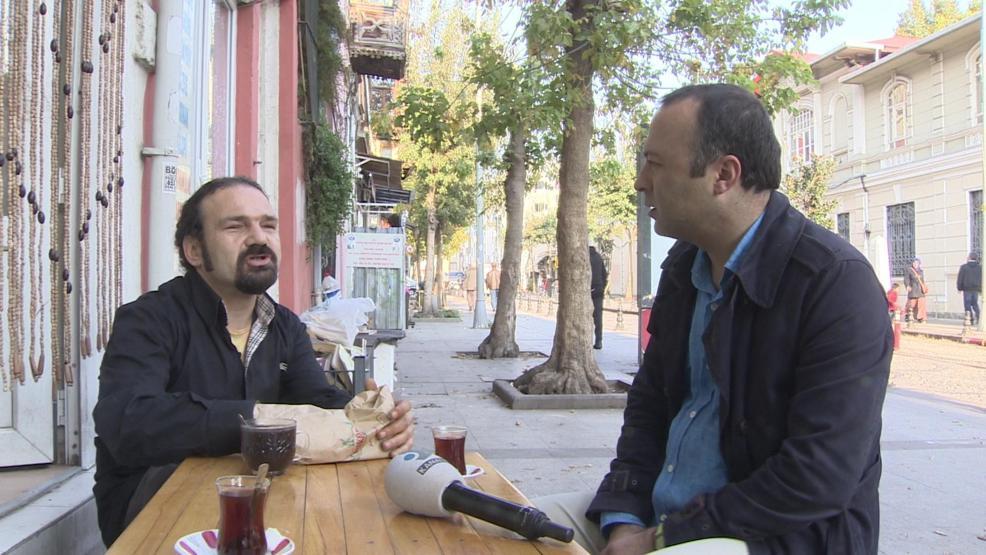 Samatyanın görme engelli mahalle kitapçısı