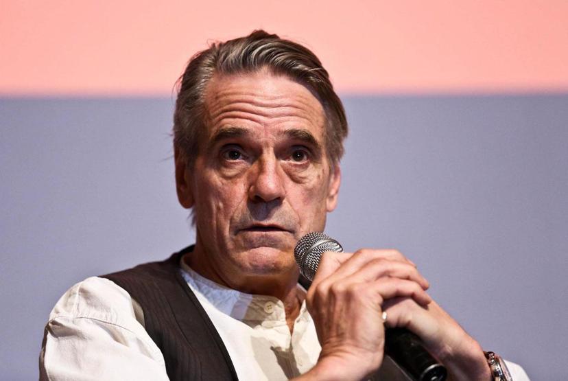 Antalyadan Jeremy Irons geçti