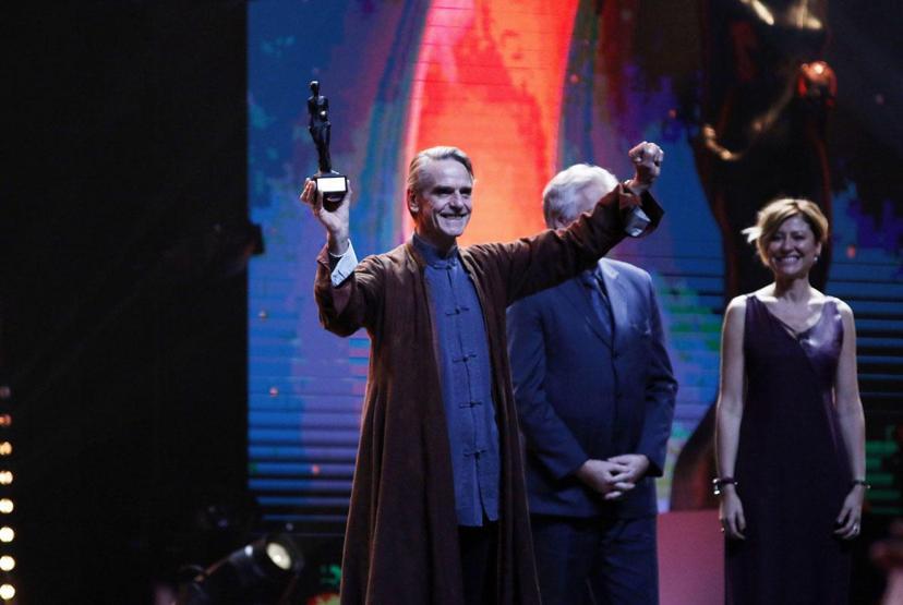 Antalyadan Jeremy Irons geçti