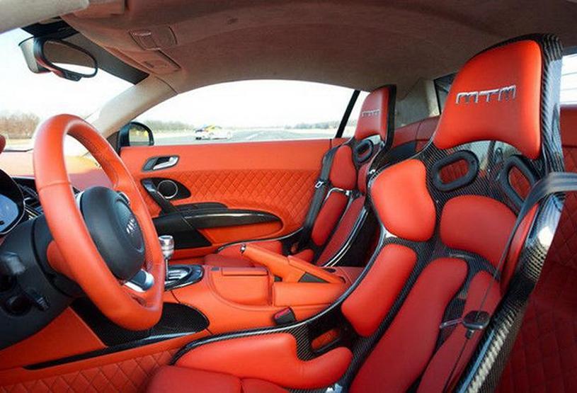Göz kamaştıran Audi R8