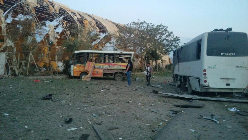 Silopideki patlamanın yarattığı tahribat, sabah ortaya çıktı