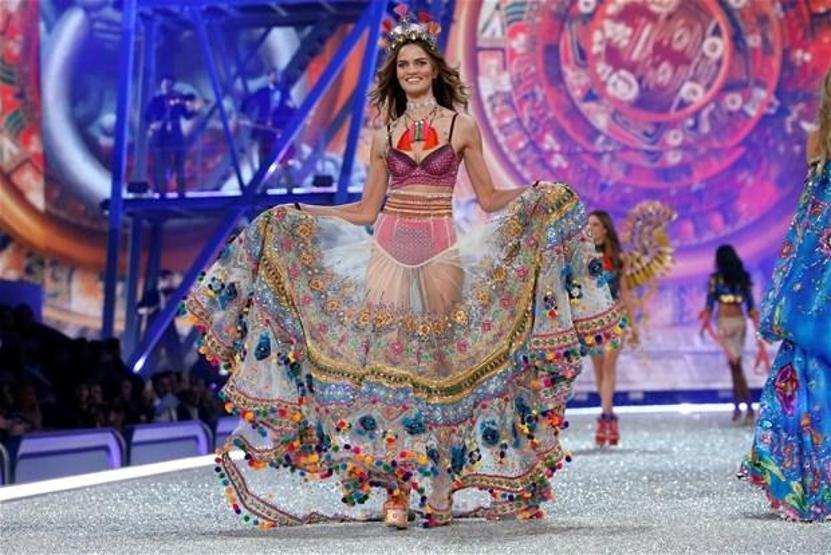 Victorias Secret Fashion Show Pariste yapıldı
