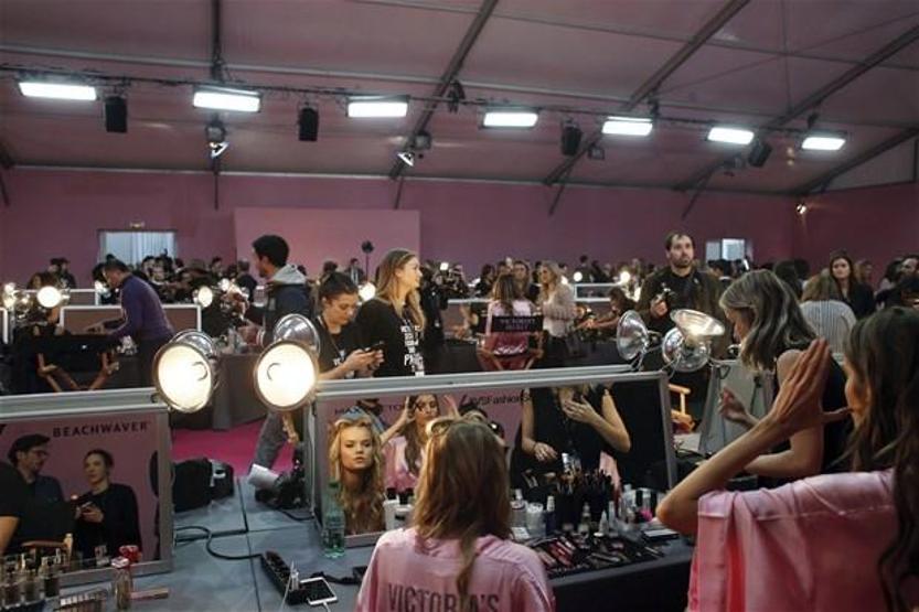 Victorias Secret Fashion Show Pariste yapıldı