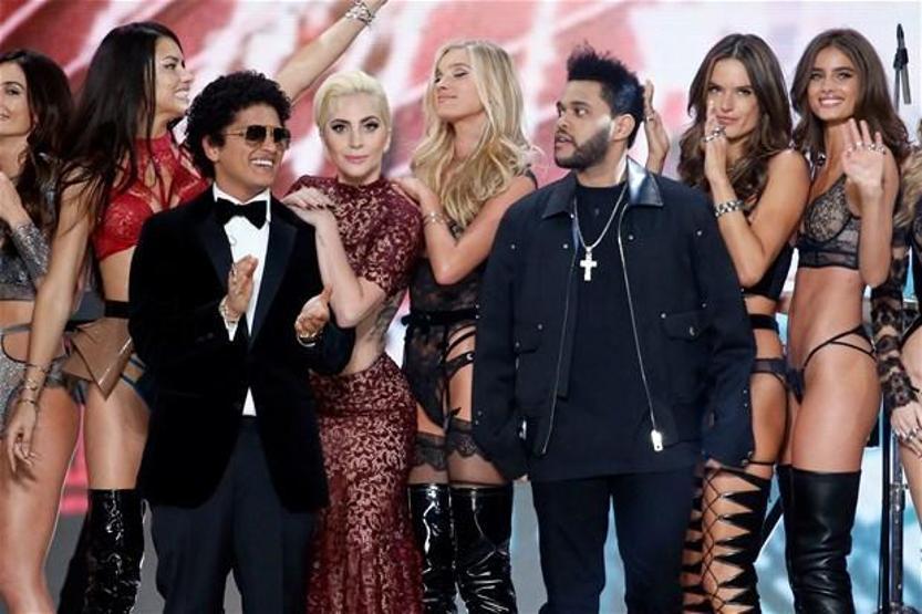 Victorias Secret Fashion Show Pariste yapıldı