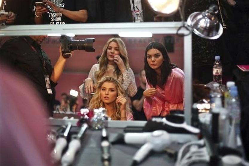 Victorias Secret Fashion Show Pariste yapıldı