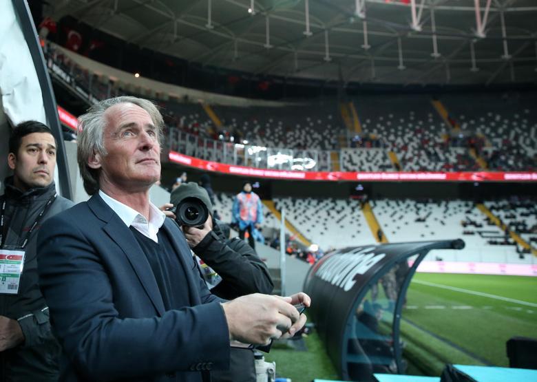 Vodafone Arenada futbolun yıldızları teröre karşı sahada