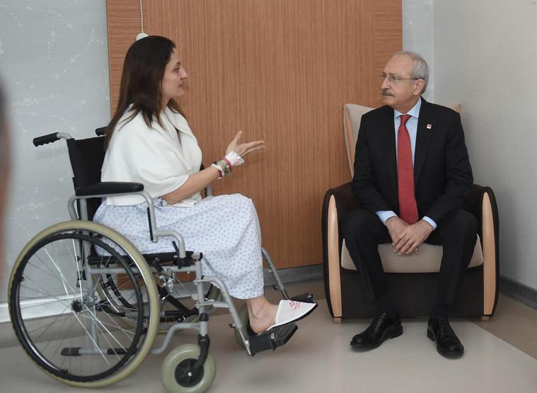 Kılıçdaroğlundan Meclisteki kavgada yaralanan Şafak Paveye ziyaret