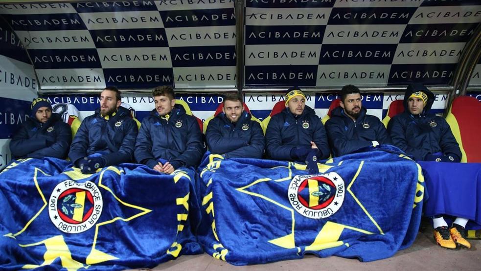 Köşelerde Kayserispor - Fenerbahçe maçı