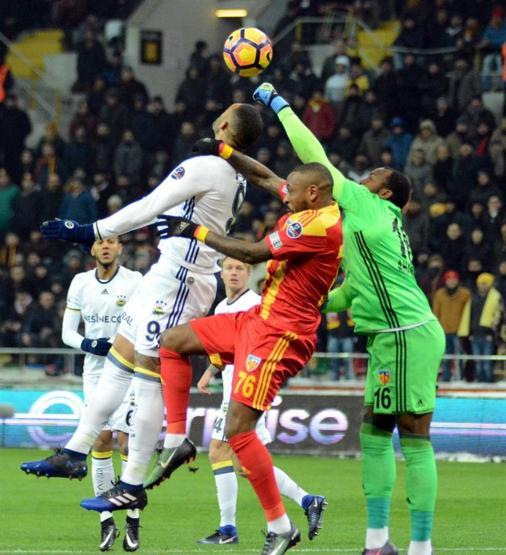 Köşelerde Kayserispor - Fenerbahçe maçı