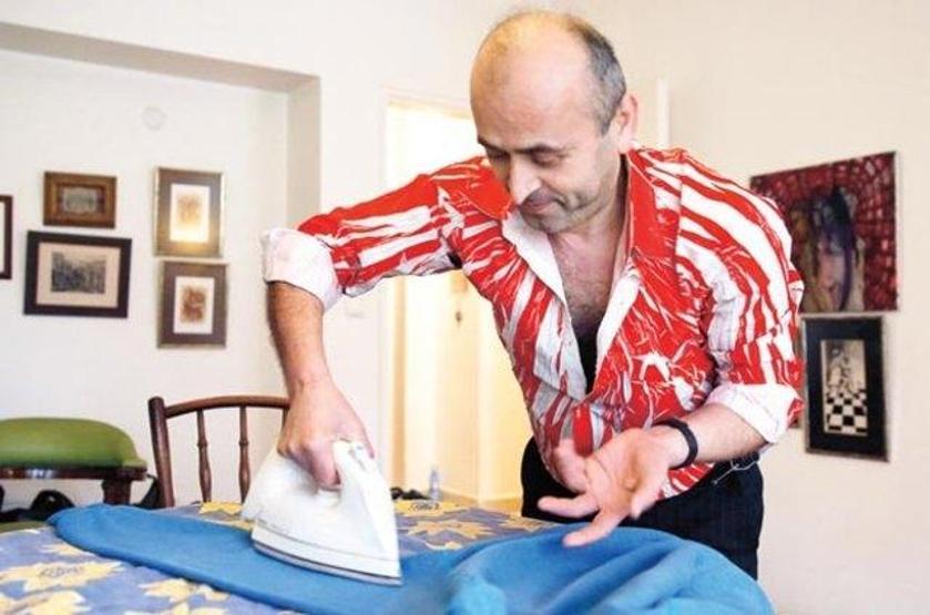 Şarkıcı olmaya gelmişti, gündelikçi oldu