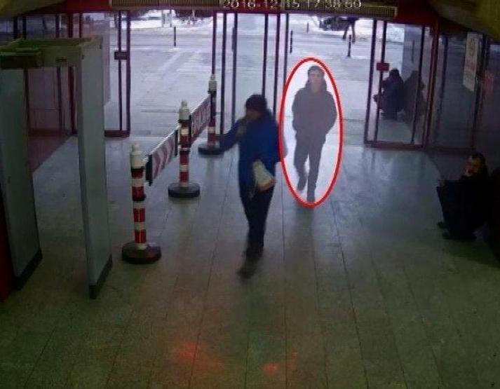 Reina canisinin imam nikahı kıydığı kadın hamileymiş