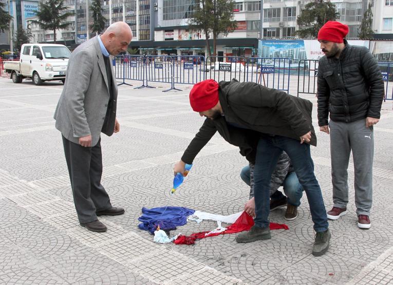 Samsunda Hollanda bayrağı yerine Fransa bayrağı yaktılar