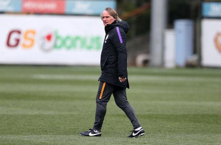 Jan Olde Riekerinkin kirasını Wesley Sneijder ödedi