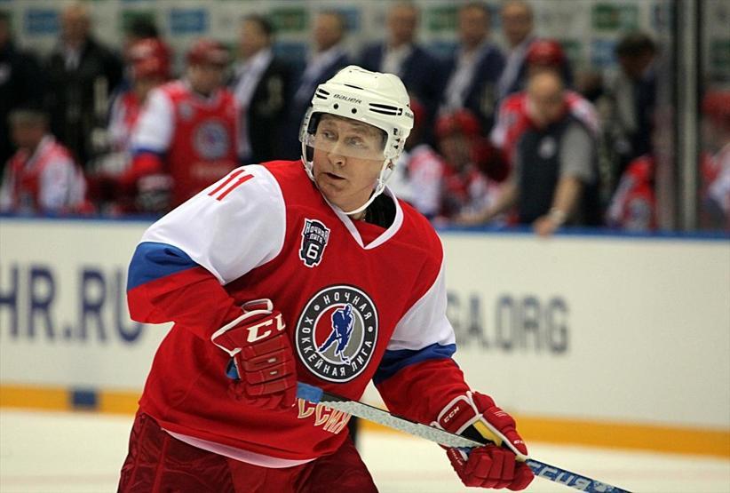 Putin, Hokey için sahaya çıktı
